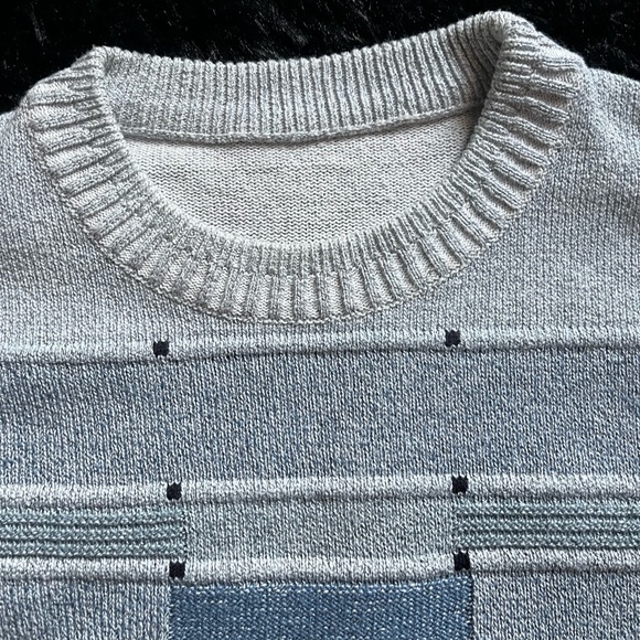 Vintage Light Blue Sweater - Picture 3 of 3